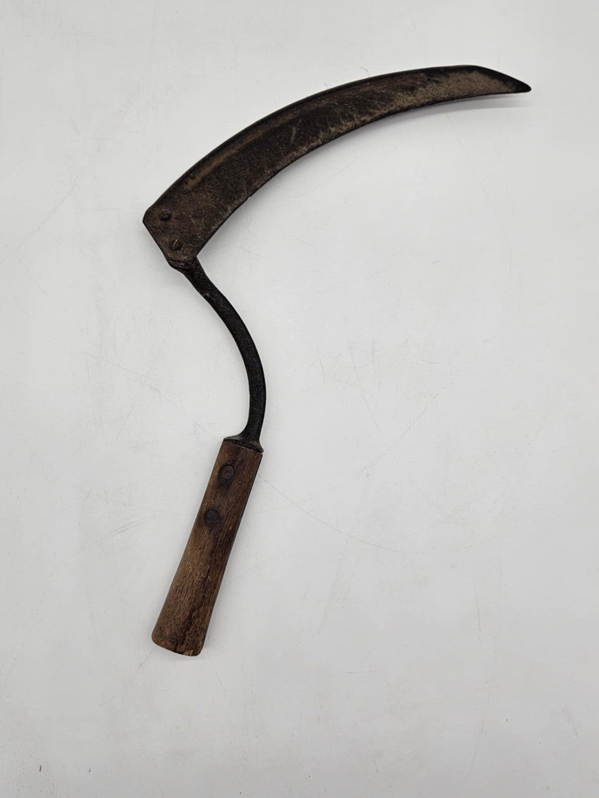 Vtg/Antique Farm Farming Hand Sickle SHARP BLADE WOOD HANDLE Scythe