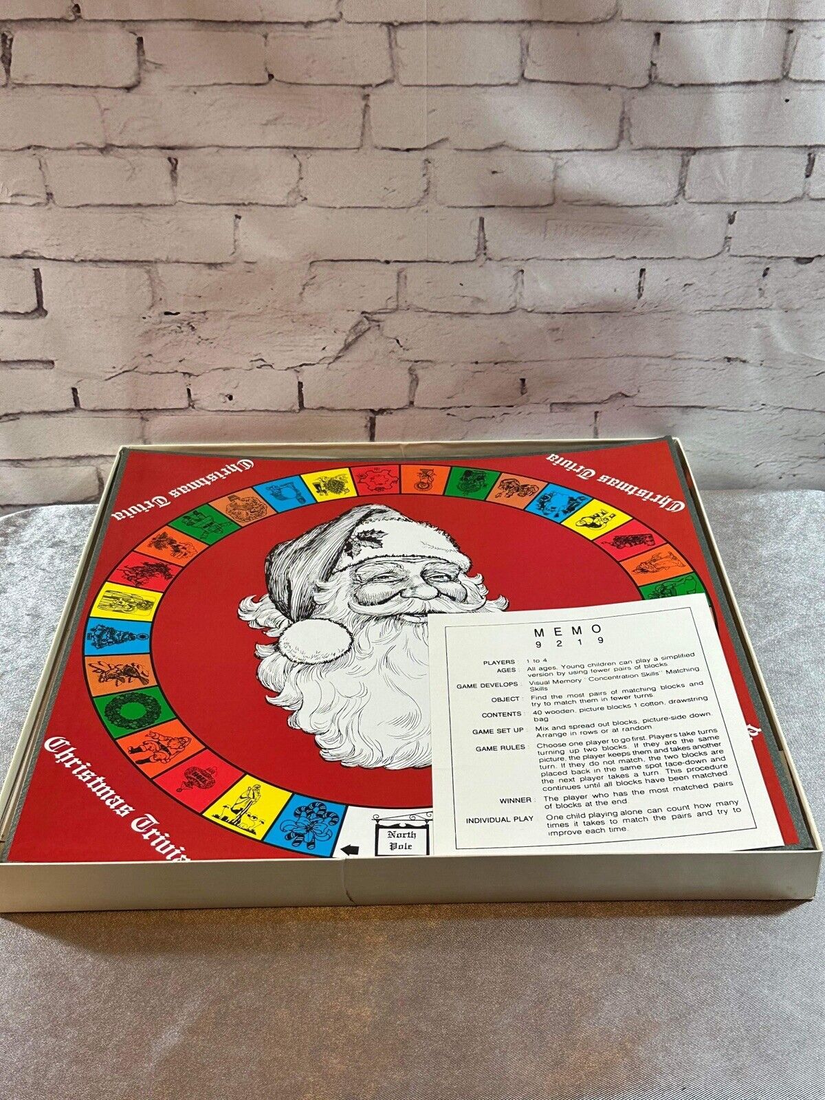 Vtg 80s Christmas Trivia Board Game COMPLETE 1985 Sealed VGM QCC