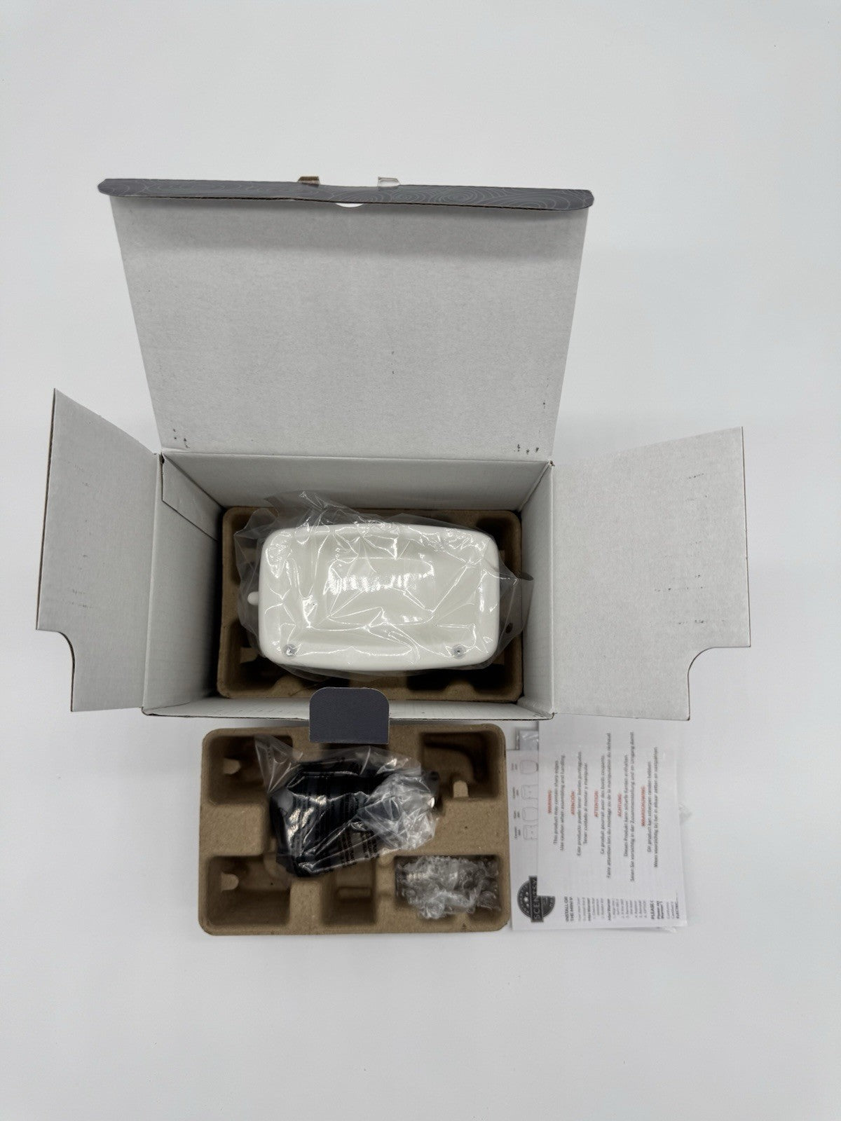 Scentsy Collector Night Before Christmas Lock Stock and Barrel Mini Warmer – New