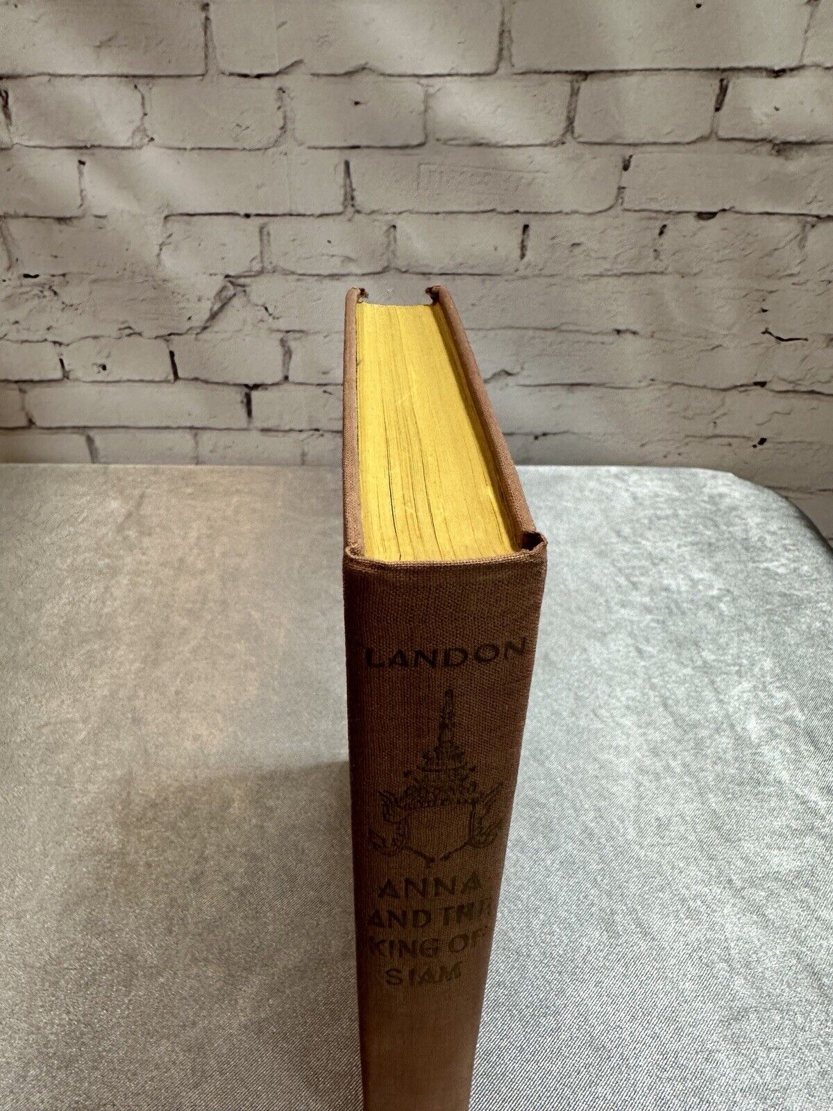 FIRST EDITION - ANNA AND THE KING OF SIAM, MARGARET LANDON, 1944 VBKS