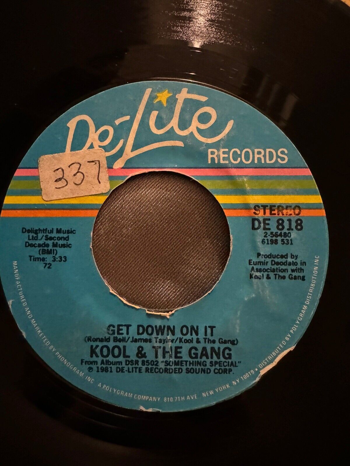 KOOL & THE GANG-Love Festival/ Steppin Out- 7" 45RPM Vinyl Record