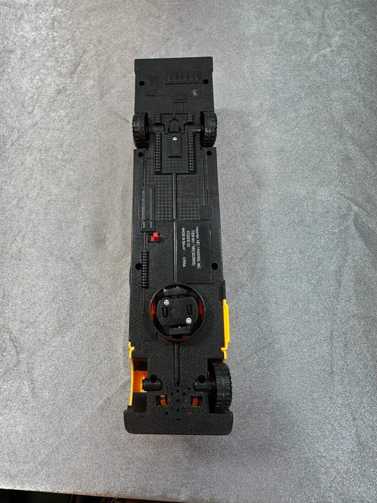 School Bus with Flashing LED Lights and Bus Sounds. Bump and Go Action VTY