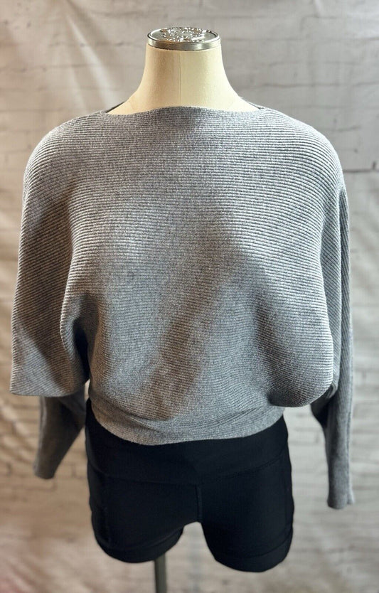 Women’s SZ M oversized Tunic Fitted Waistline  Slit Neck Sweater - WCLTH 001