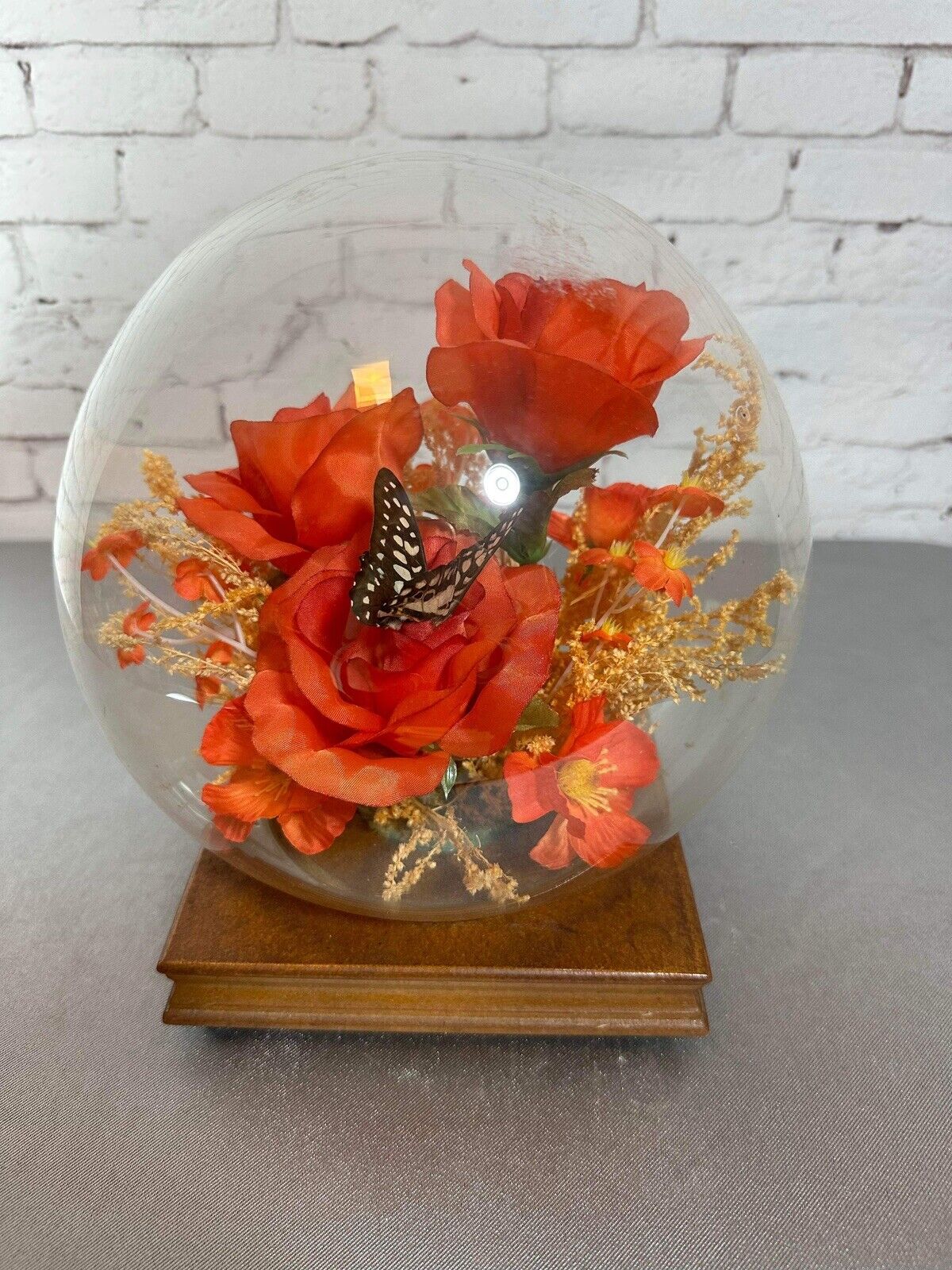 VTG 1970s Globe Terrarium W/ Silk & Dried Flowers & Butterfly