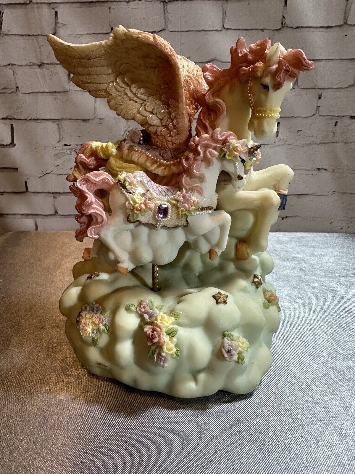 Pegasus and Foal Music Box Figurine Vintage VCFG