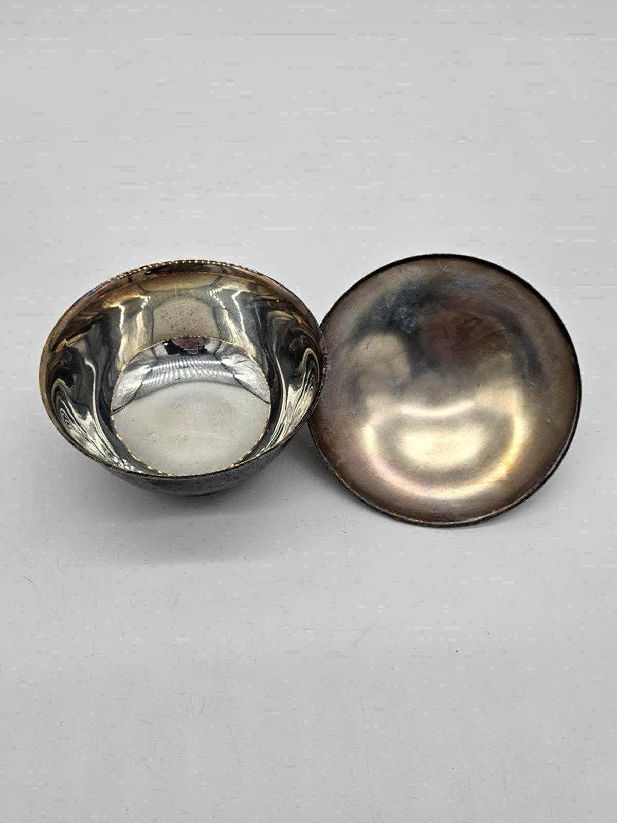 Vintage Oneida Paul Revere Reproduction Silverplate Sugar Bowl w/ Pineapple Lid