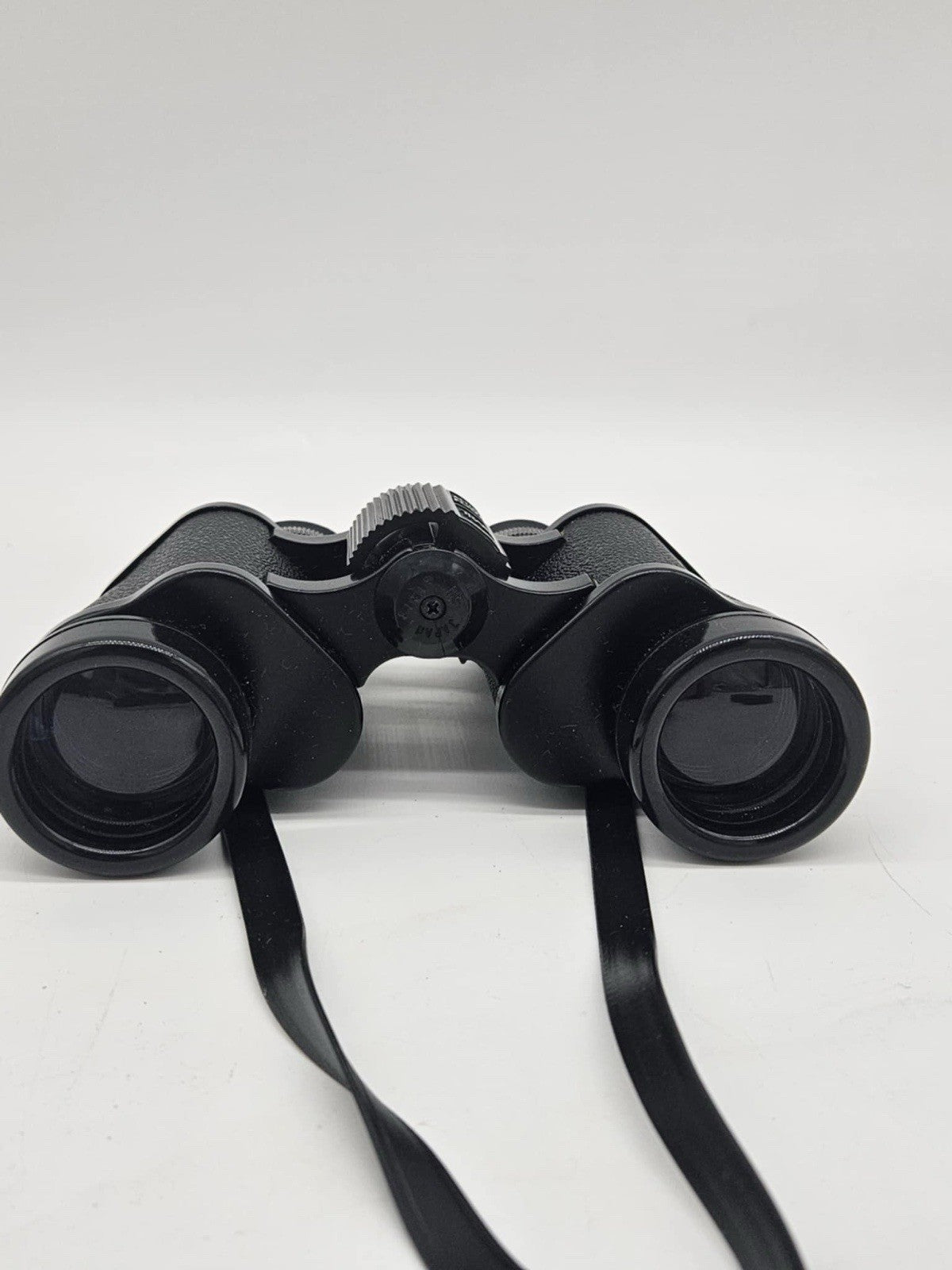 Vintage TRAQ Model 4000 Wide Angle Binoculars With Case
