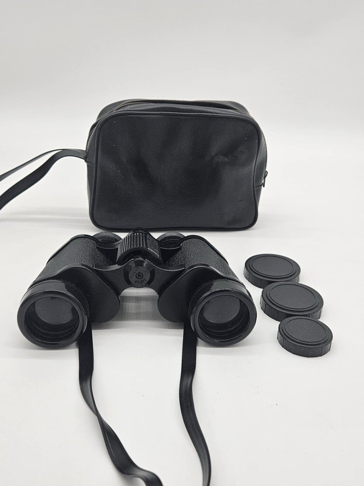 Vintage TRAQ Model 4000 Wide Angle Binoculars With Case
