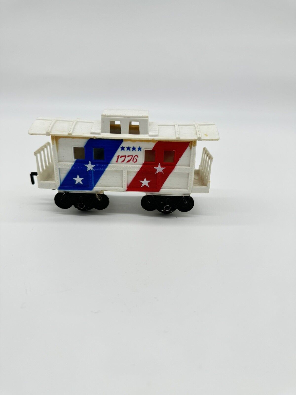 0-6-0 No. 1776 BICENTENNIAL Wind-Up STEAM ENGINE LOCOMOTIVE & CAR 1970s