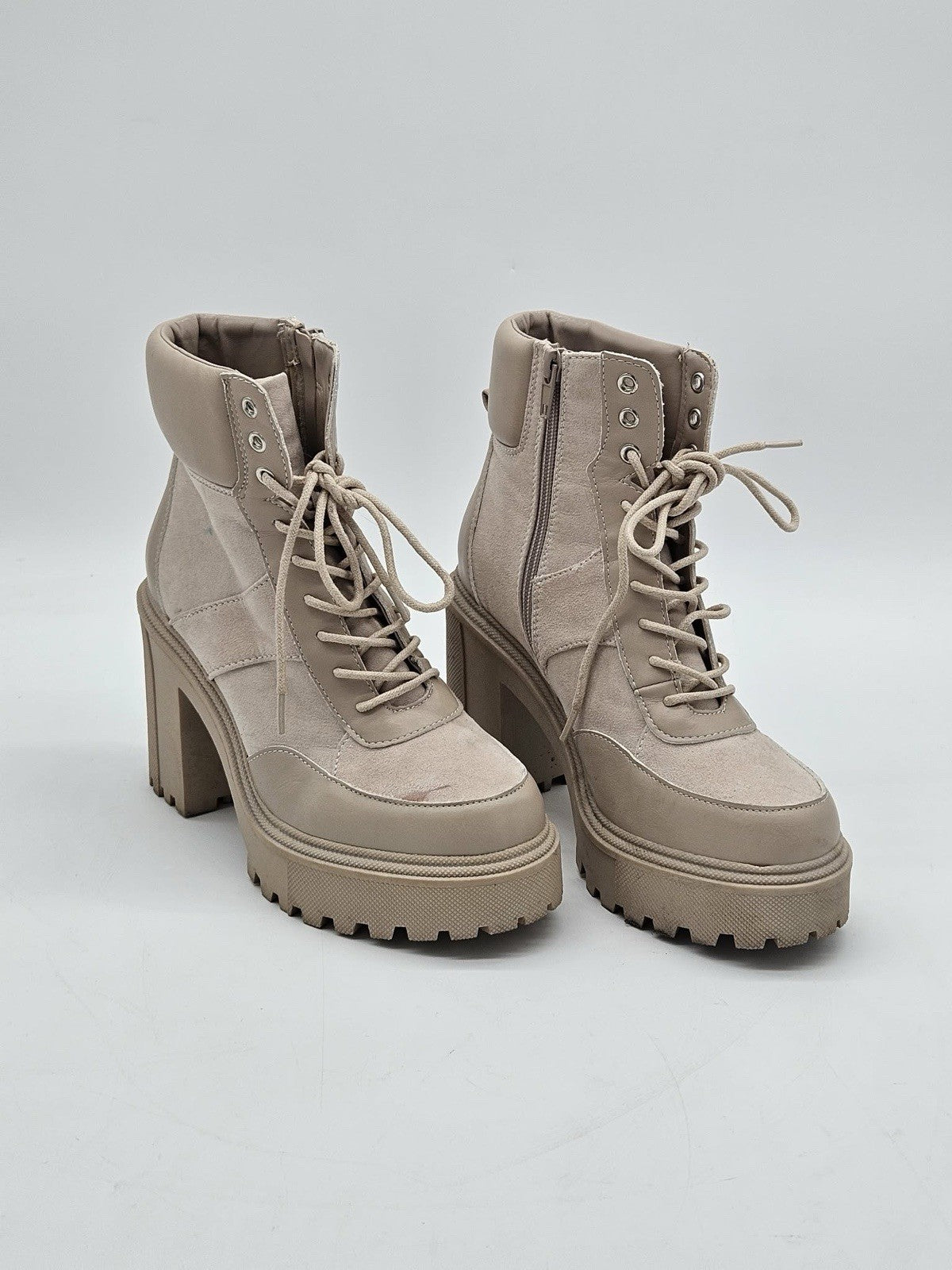 Rogue Beige Platform Heeled Combat Boots Women’s Size 8