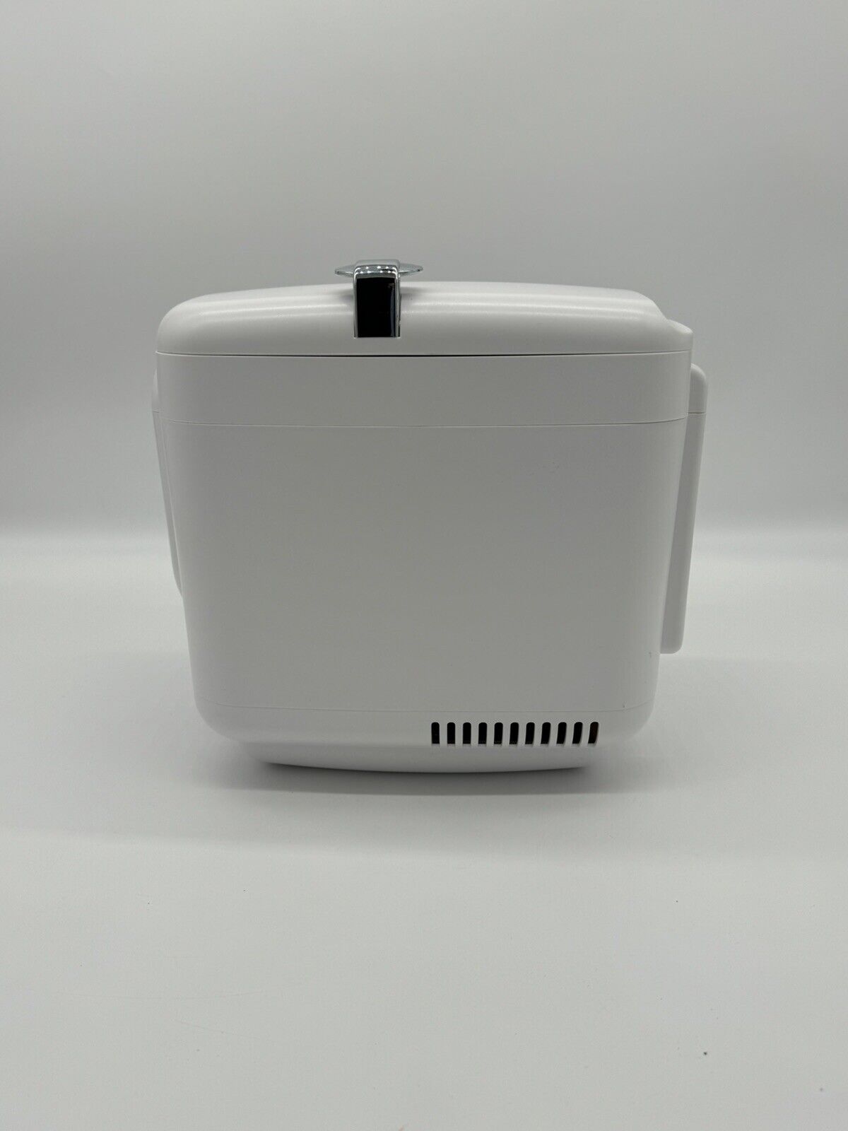 CROWNFUL Mini Fridge,4Liter/6 Can Portable Cooler and Warmer Personal Fridge