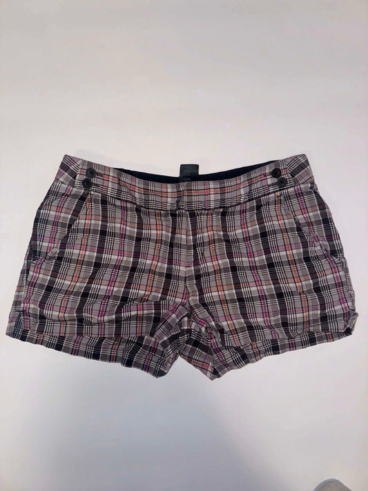 The North Face Women's 100% Nylon Pink Plaid Mid Rise Shorts Size 10 Reg.