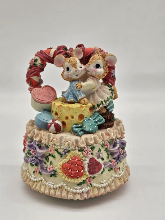 Vintage Beatrix Potter Music Box Rabbits In Porcelain Schmid