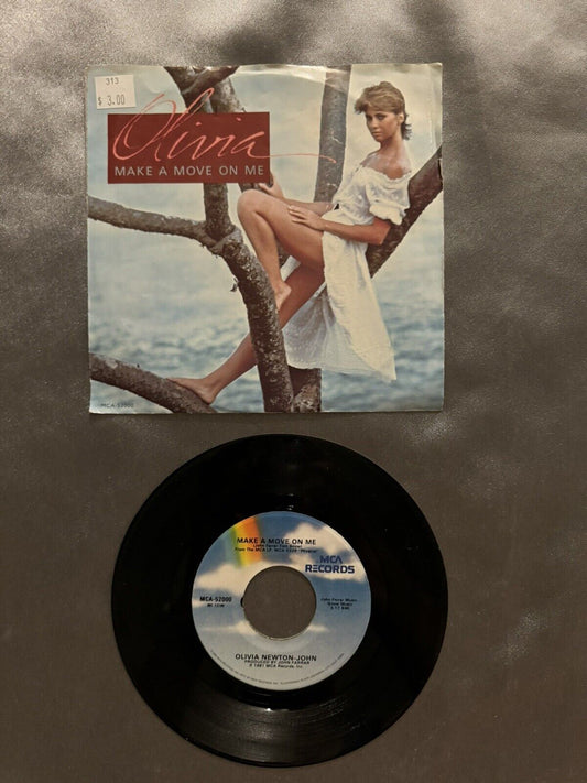 Olivia Newton-John - Make A Move On Me - MCA Records - MCA-52000 - 7", Single 10