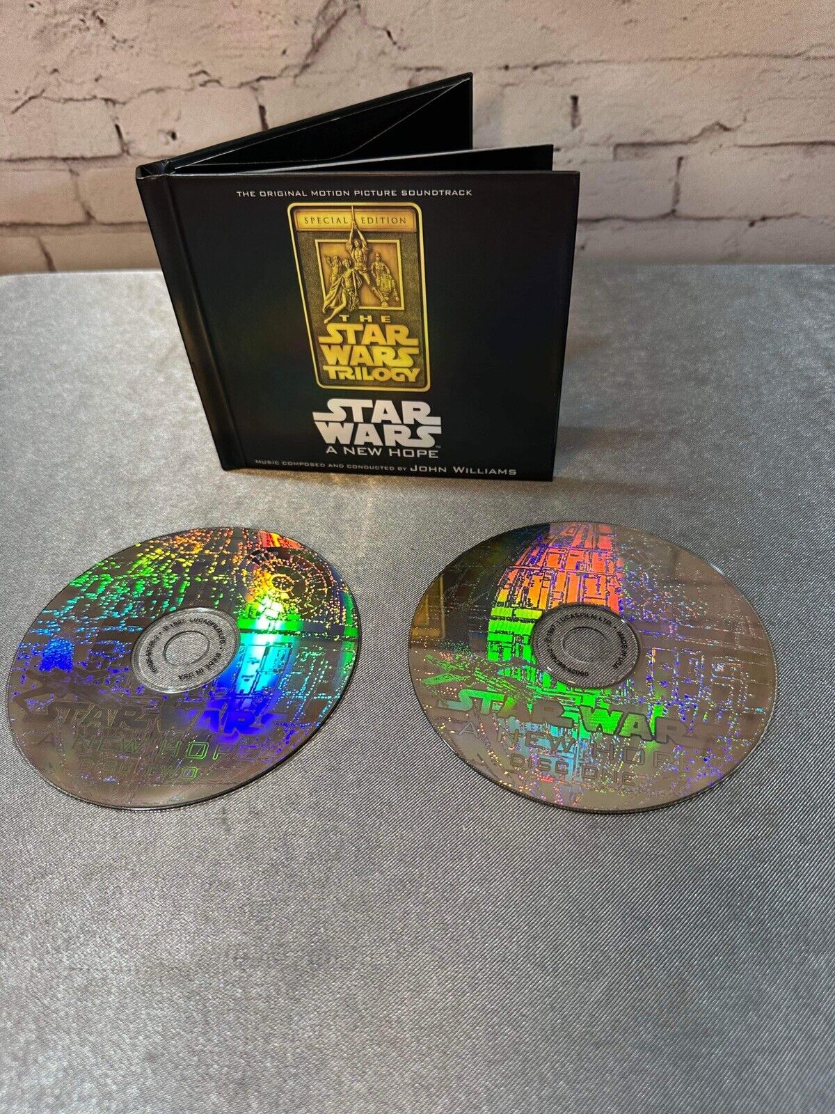 Star Wars: A New Hope - Motion Picture Soundtrack CD 2-Disc Set, 1997 QCC