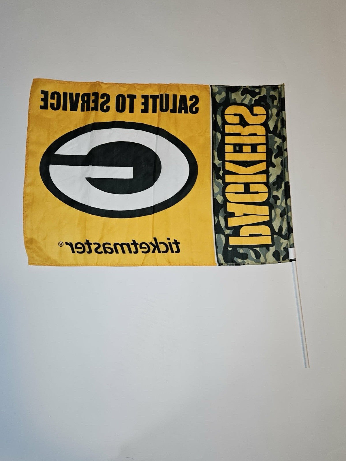 NFL Green Bay Packers Vintage SGA SALUE TO SERVICE ticketmaster Flag Pennant