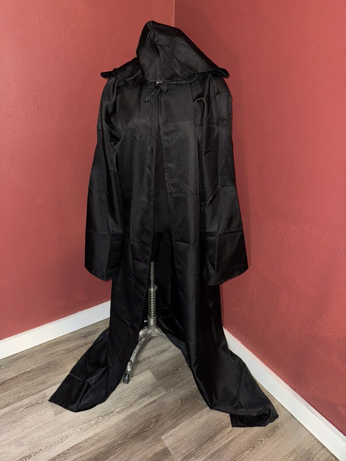 Long Black Cloak With Hood ~ Medium Size ~ Pre-Owned Unisex