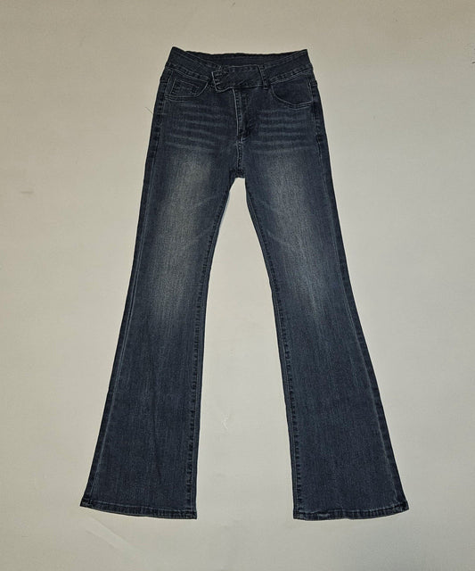 CUTE Bootcut Stretch Jeans  Size M