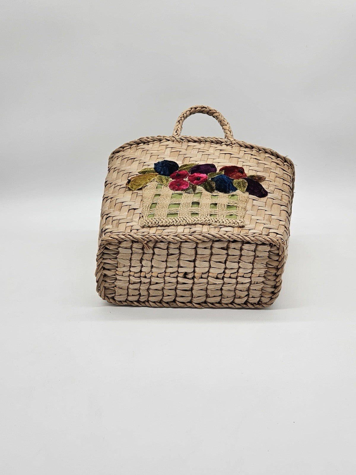 Vintage Large Woven Wicker Purse/Tote/Beach Bag W/ Floral Stitching
