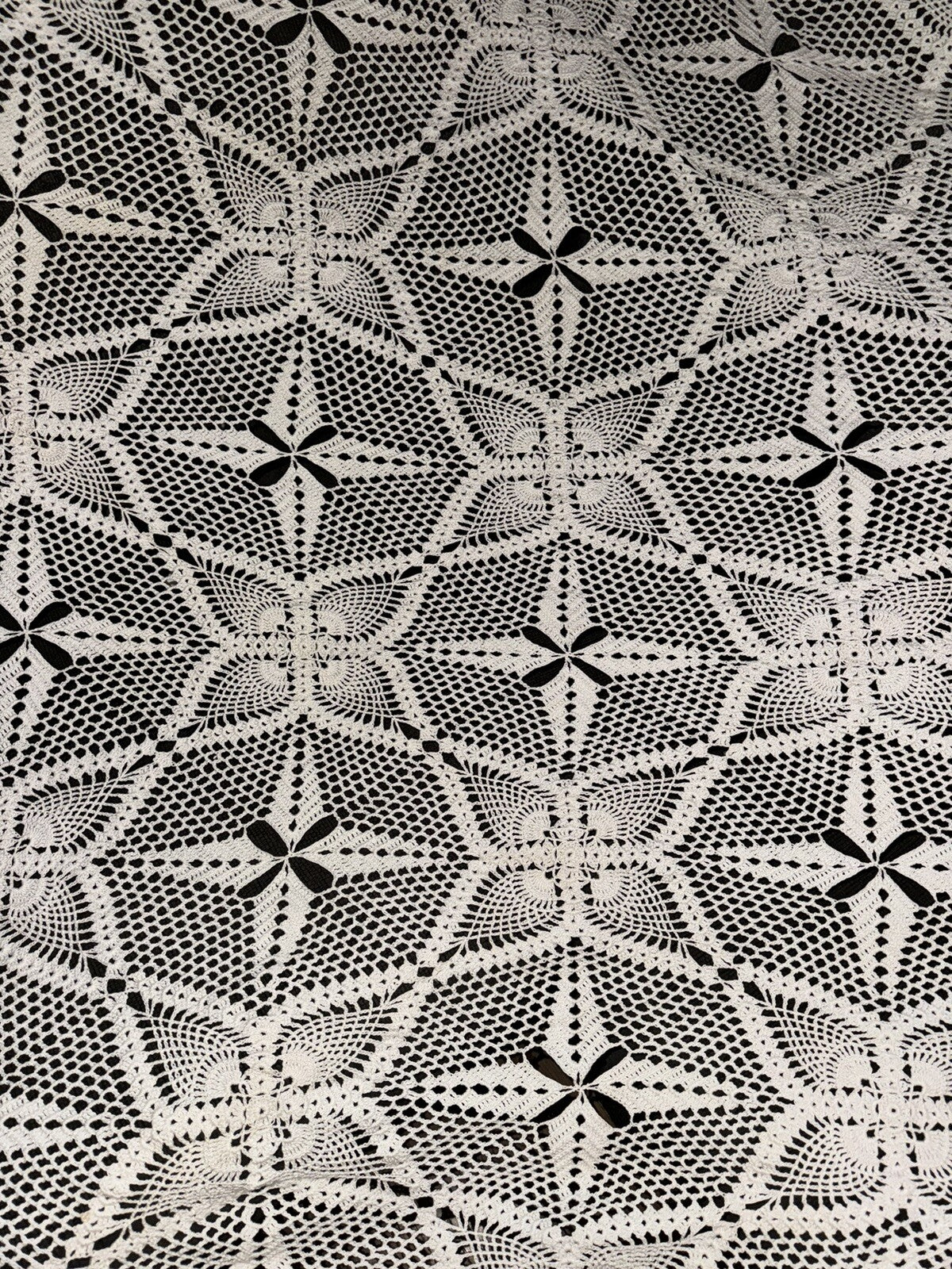 GORGEOUS Antique Hand Crocheted Bedspread Throw 120” X 90” King Sized VTG