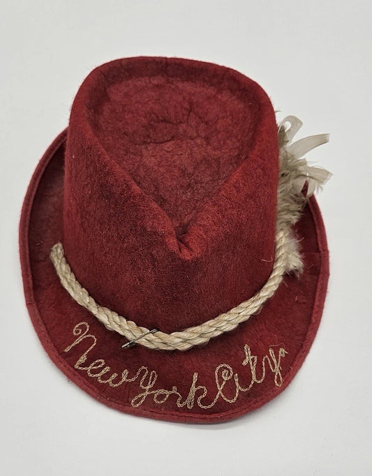 Vintage Felt Souvenir Hat Rockets With Feather Union Made ~ New York Embroidered