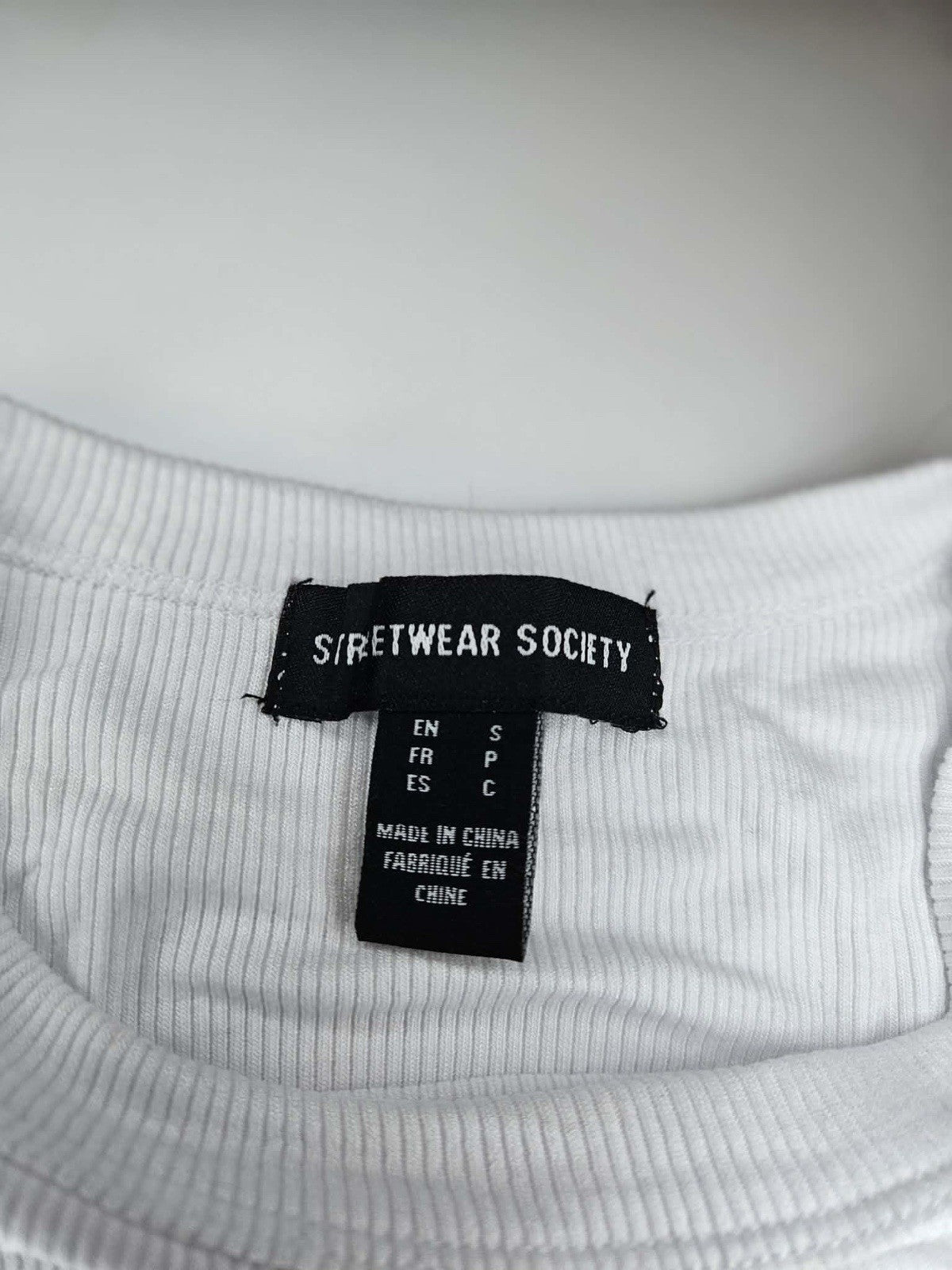 Streetwear Society Women’s White Long Sleeve Crop Top Size S