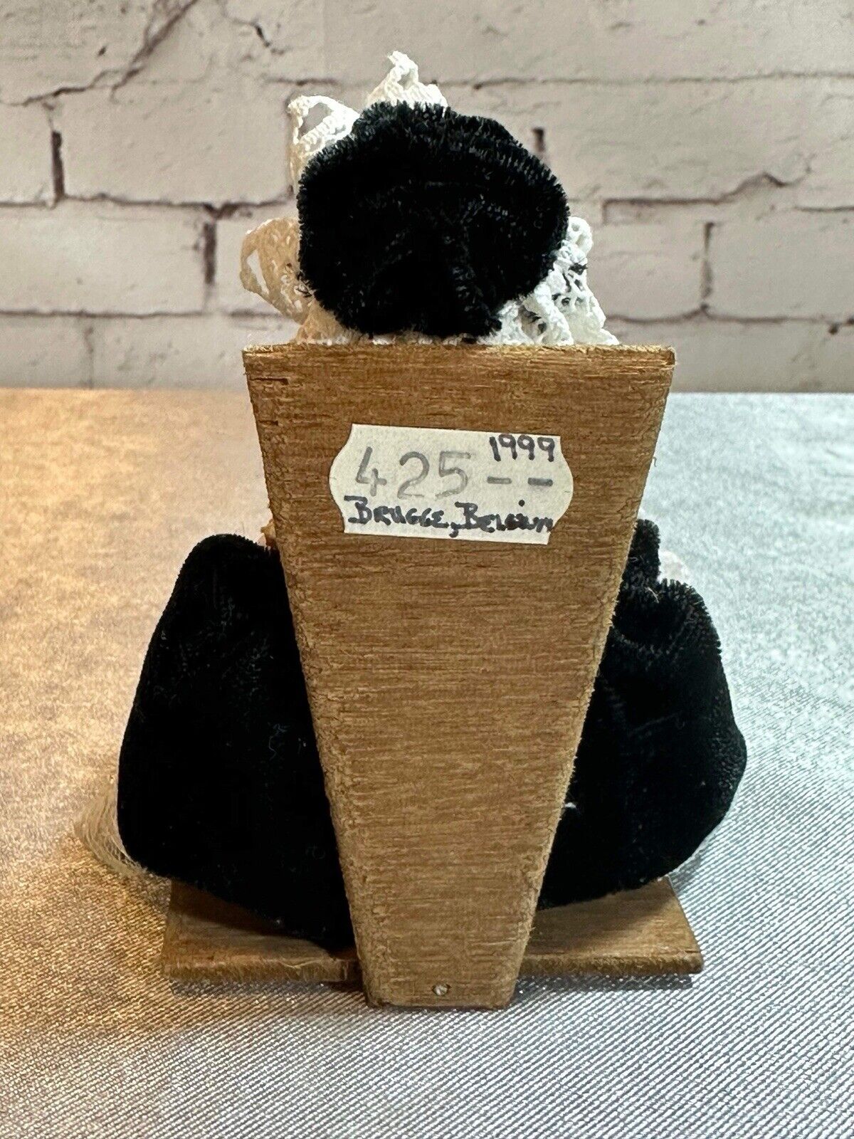Vintage Souvenir Doll Belgium Brussels Lace Maker  Int Costume 5” X 4” VCFG