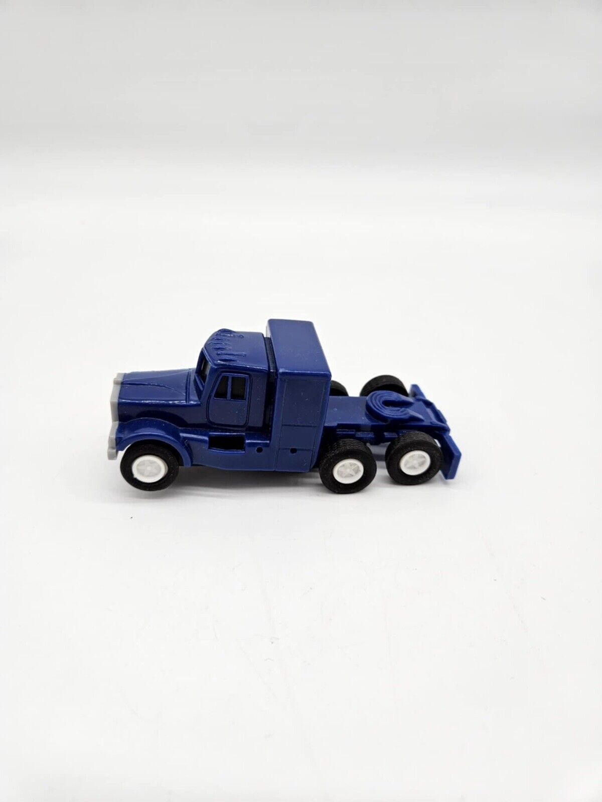 Lot of 4 Vintage Diecast Toy Semi Tractors