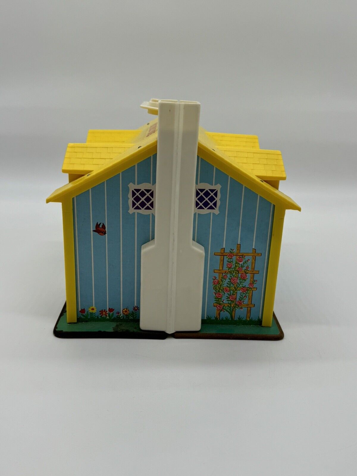 Vintage 1969 Fisher Price LITTLE PEOPLE #952 Yellow House, Figures & Furniture