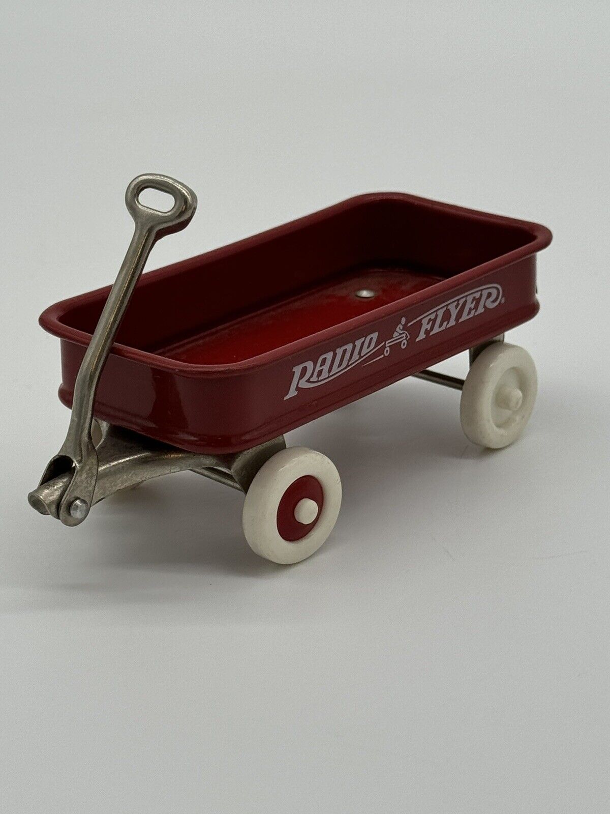 Radio Flyer mini red wagon 4" metal VTY 006