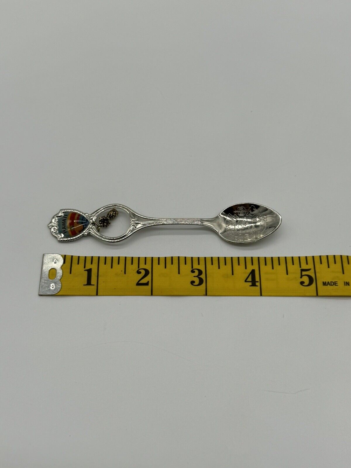 Hawaiian Island Pineapple Collectible Spoon Souvenir 4.5" Rainbow Josef 1990 006