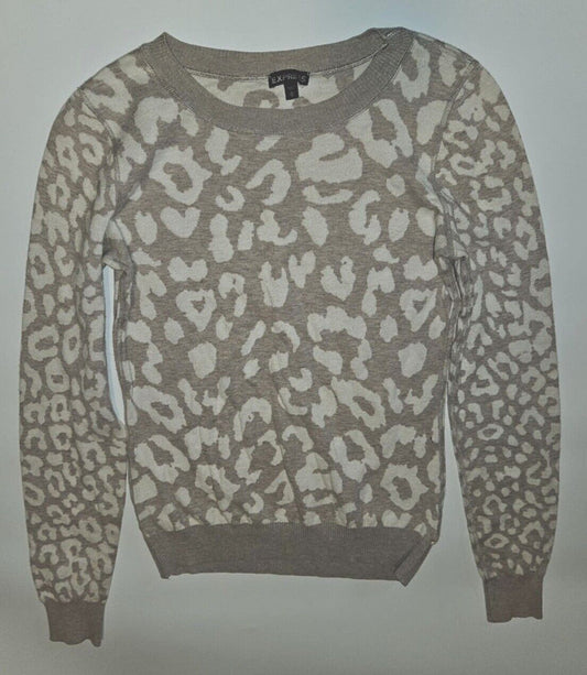 Express Cheetah Print Sweater Women M Gray Acrylic Cozy Knit Relaxed Fall Staple