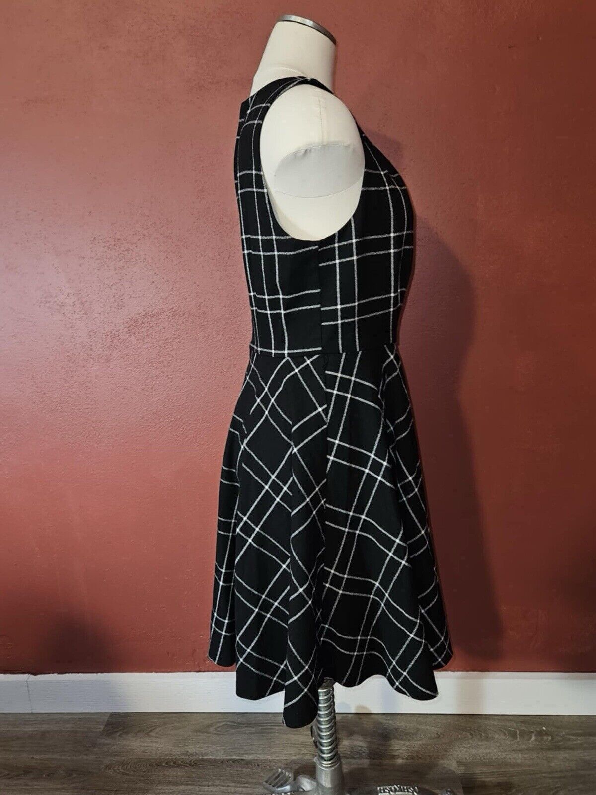 Elle Plaid Dress Women’s 10 Dark Academia Sleeveless Vintage Style 90s Y2K LBD