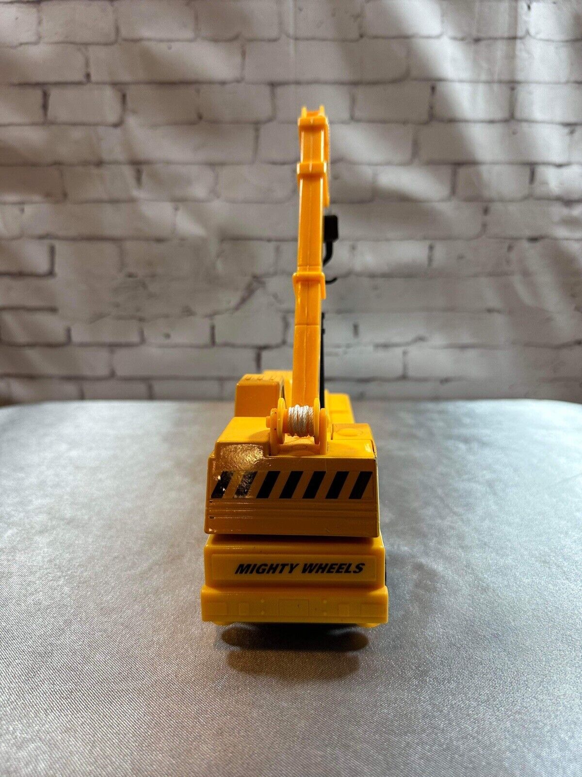 Soma 1998 Mighty Wheels Pertex 3000T Crane Toy