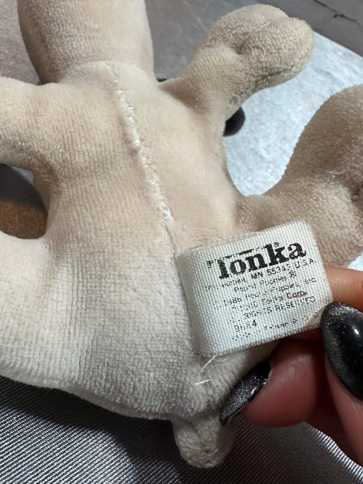 Vintage LOT 1980s Pound Puppies Dog House, 2 Lg Dogs, 3 Sm Dogs + Pond Kitty