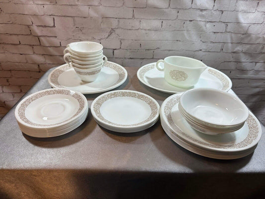 Vintage 36Pc Corelle Pyrex Woodland Dinnerware Set VCDSH