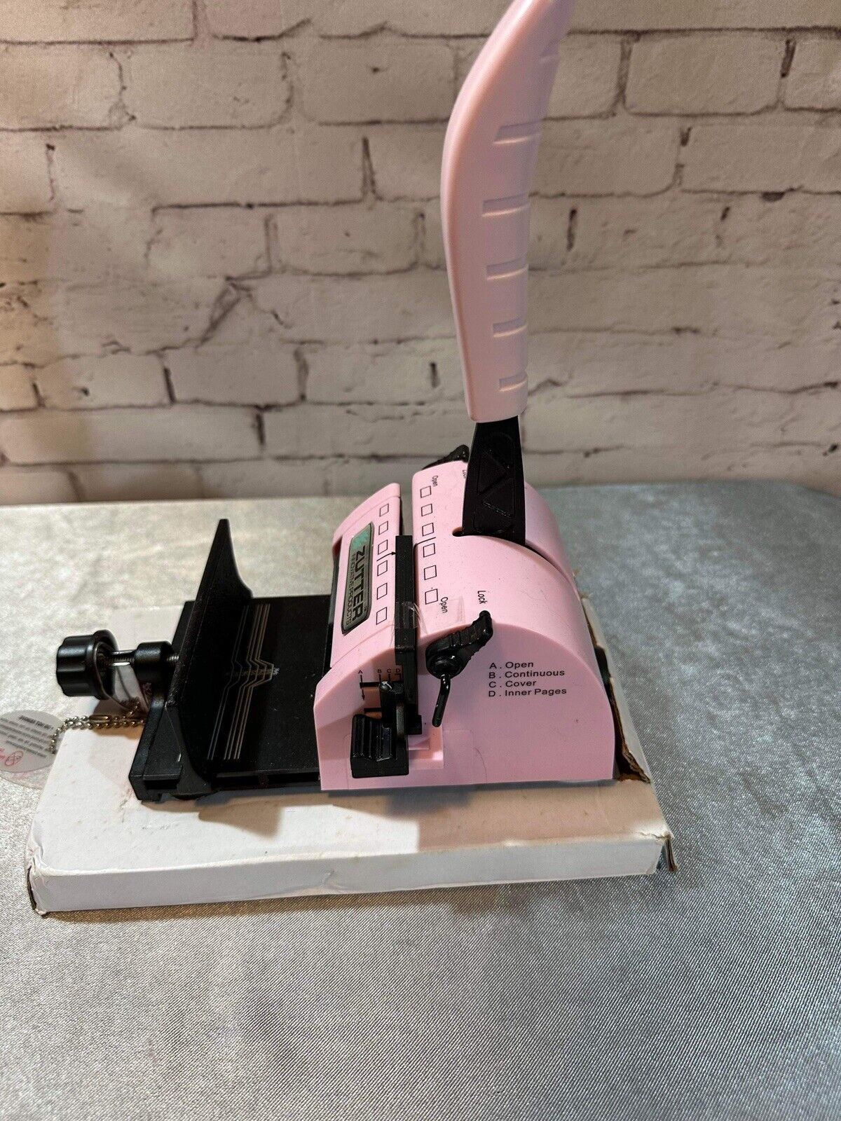 Zutter Bind It All Binding System 2.0 Pink Coil Wire Crafts Scrapbooking Writing