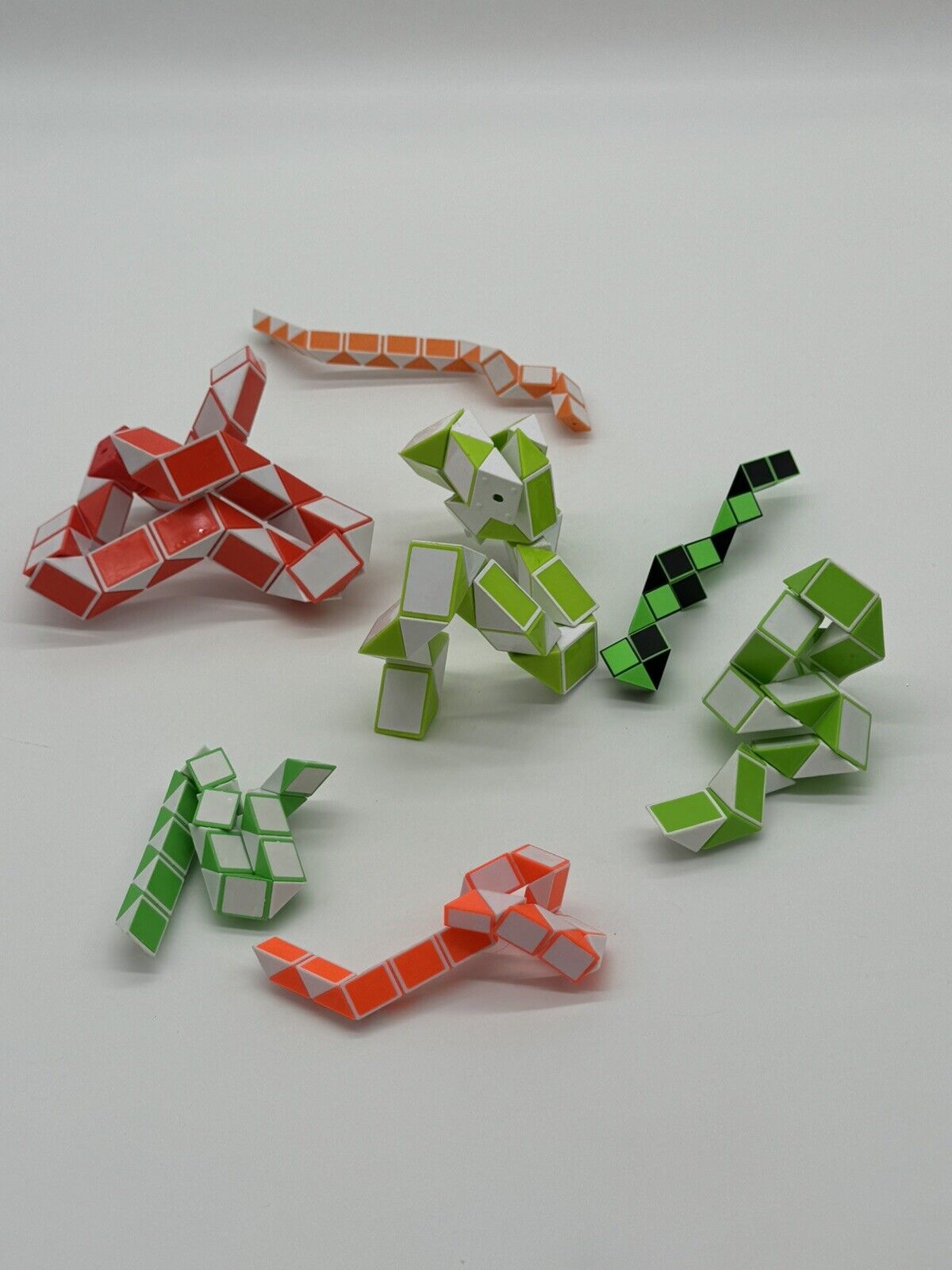 Lot of 6 Vintage Rubiks Magic Snake Puzzle Twisting Triangles 3D Fidget