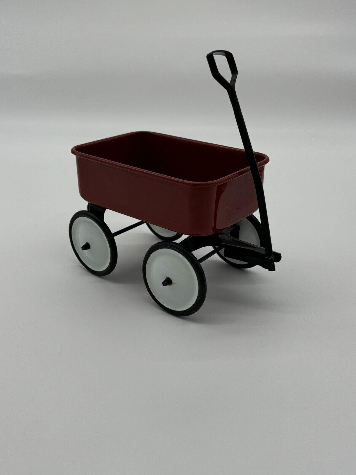 TELEFLORA Little Red Metal Wagon 5” Tall miniature gift collectable toy decor