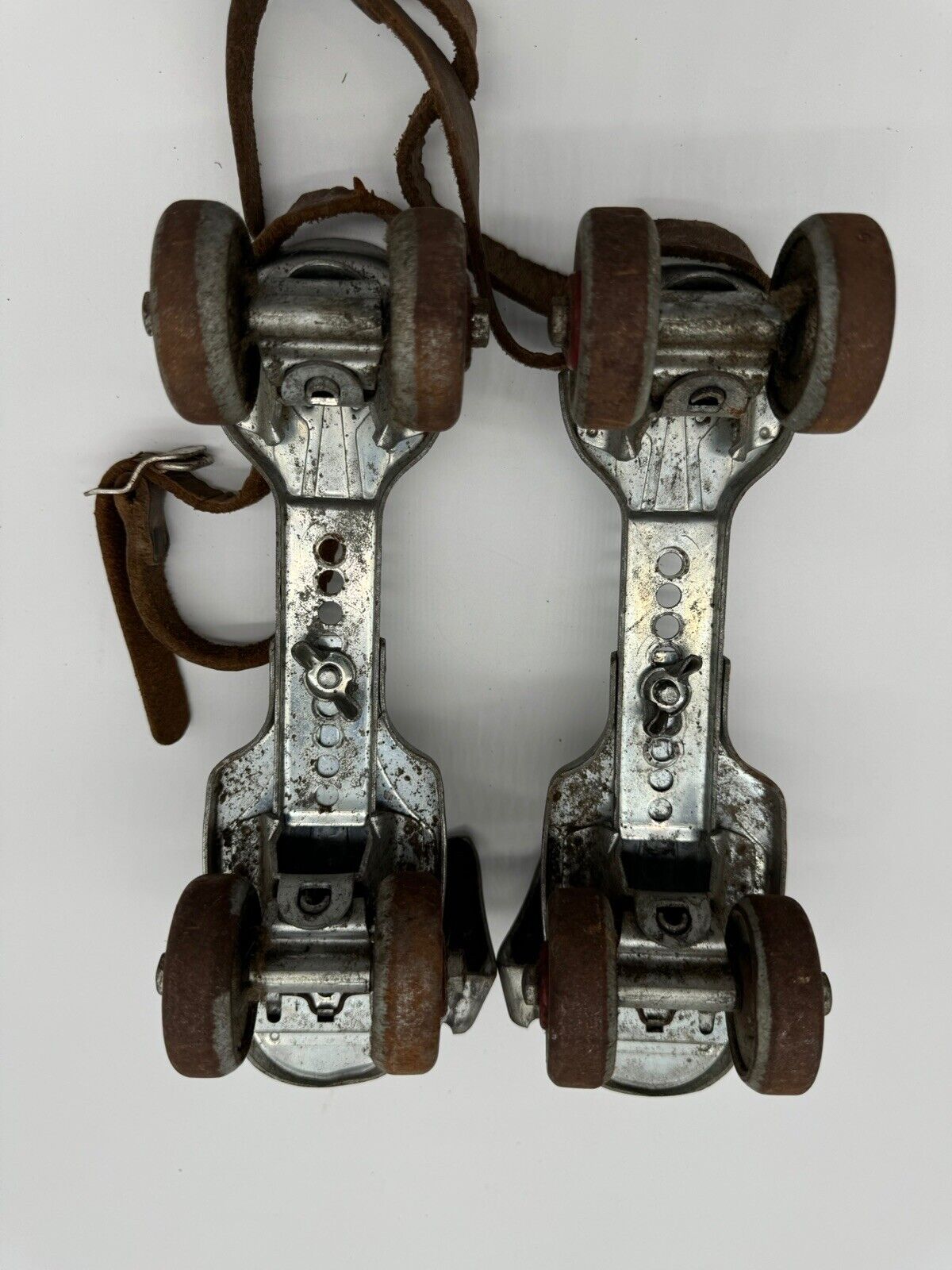 Globe JET SET ball bearing ROLLER SKATES No. 60 Youth ~ Vintage ~ Made In USA