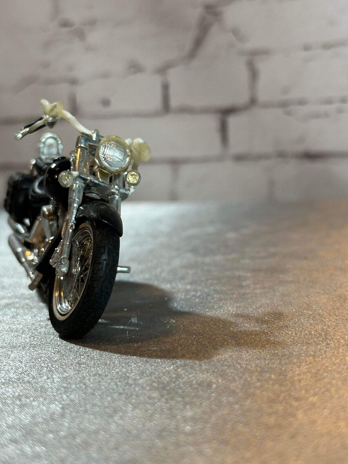 Maisto Motorcycle Model 1:18 Scale Toy Special Edition Collection Hobby