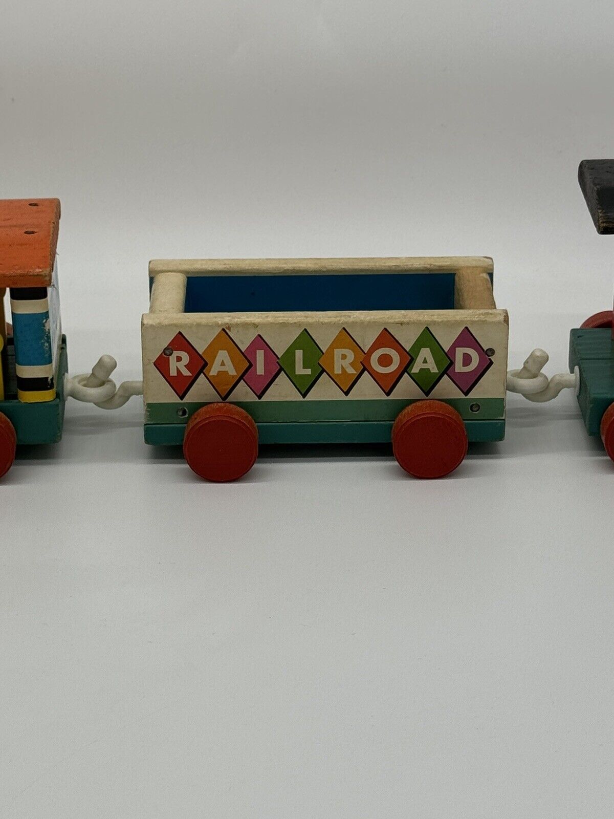 Original 1960s Fisher Price Vintage Huffy Puffy Wooden Train Set Pull Toy 4 Car