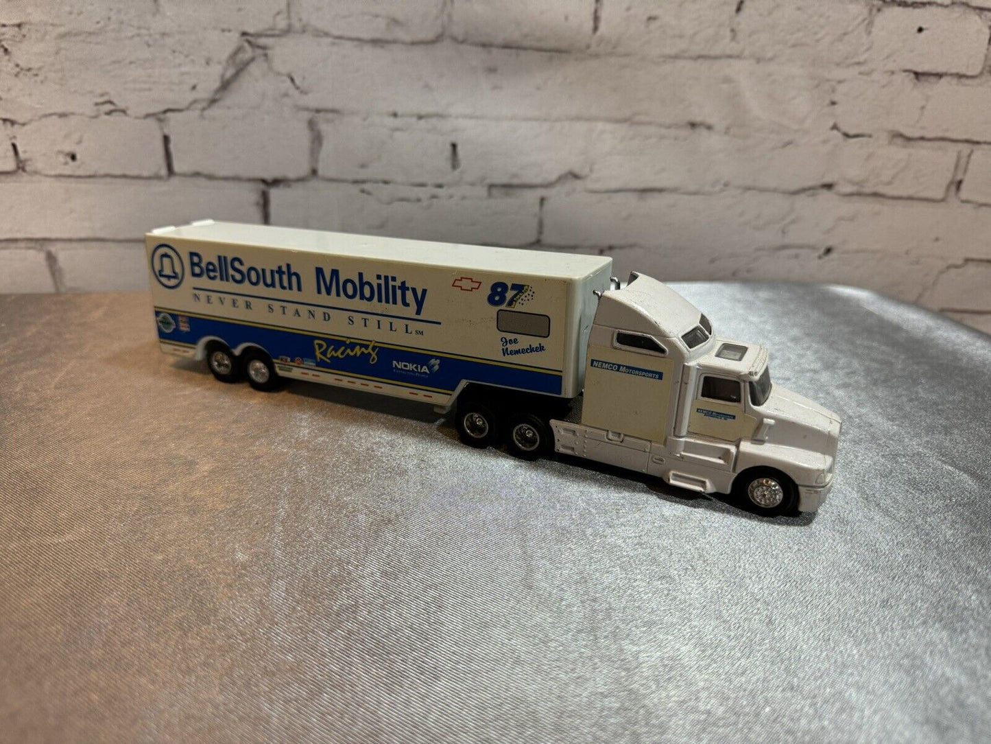 Vintage 1996 Racing Champions BellSouth Mobility Semi Truck & Trailer Nascar #87