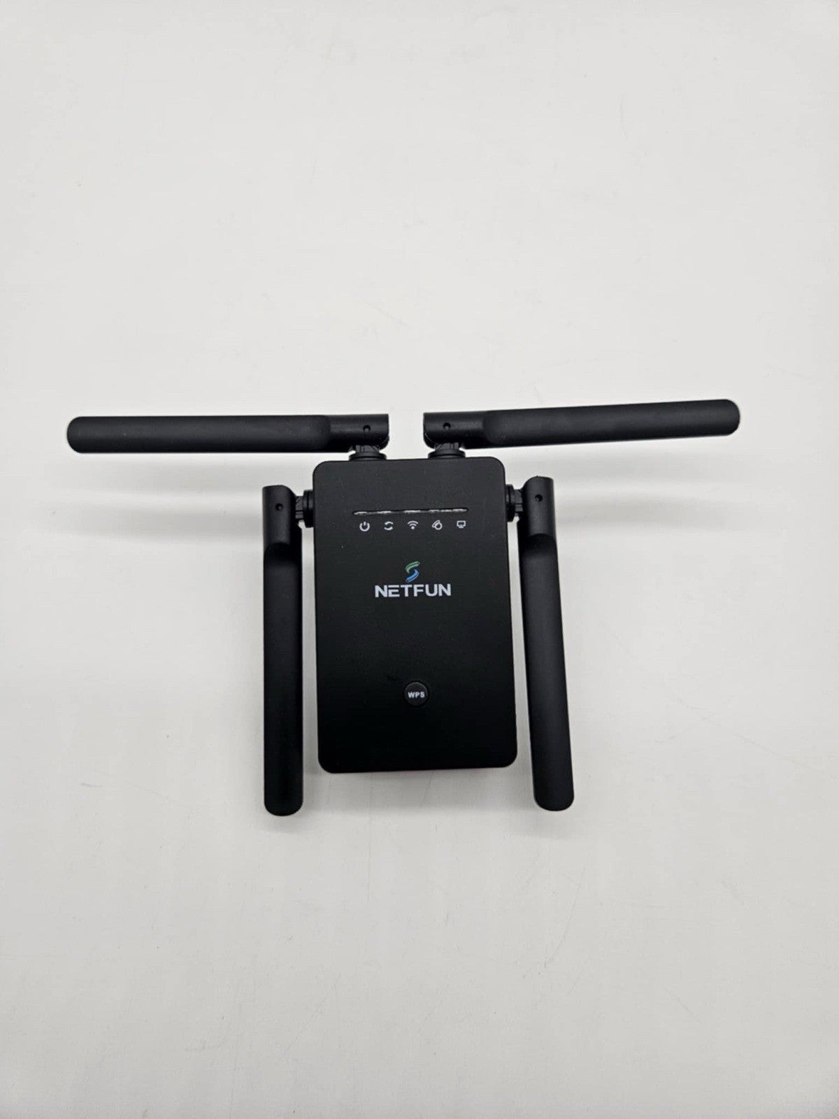 Netfun 300 Mbps WiFi Range Extender Black