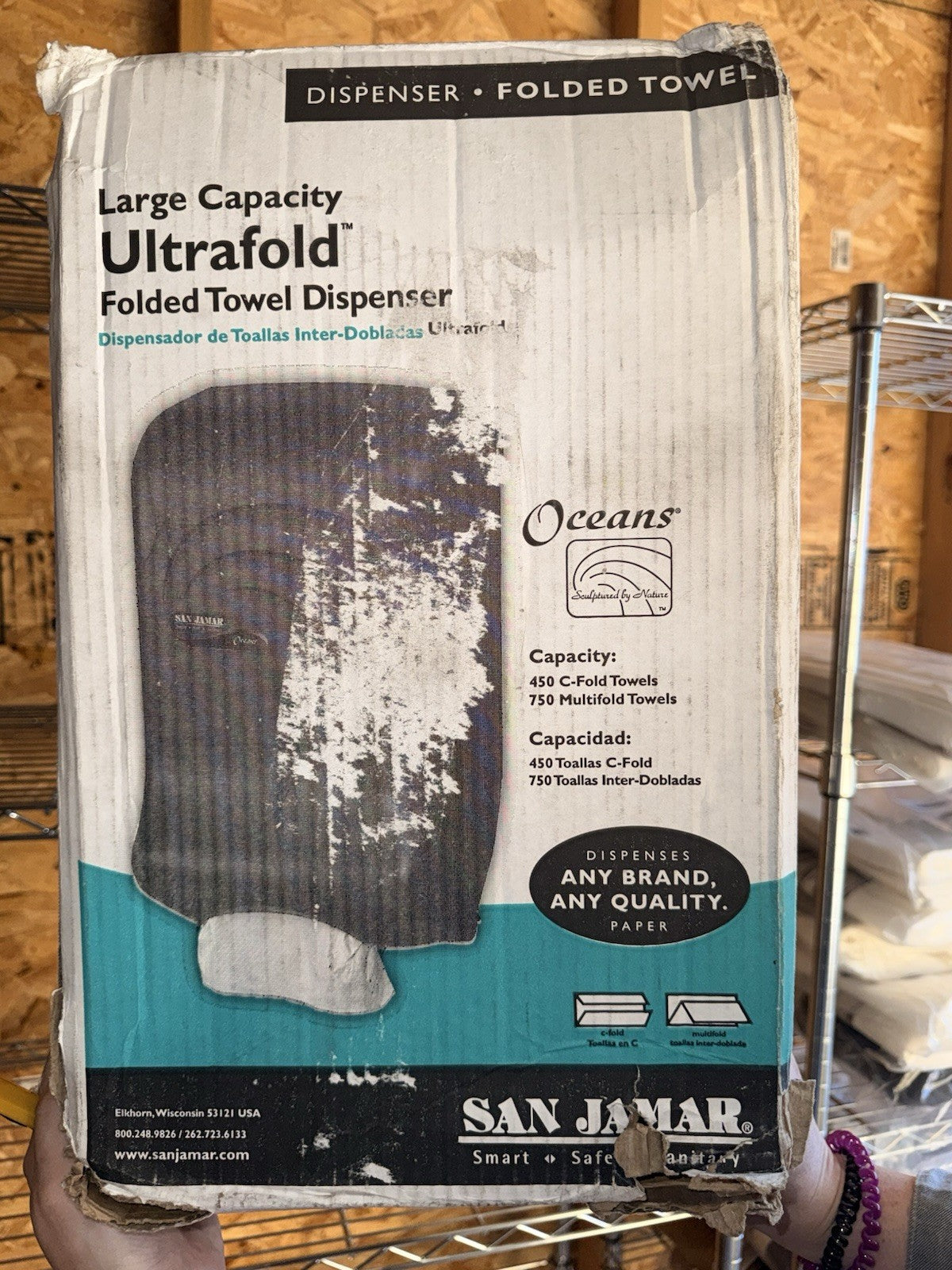 San Jamar Oceans Large Capacity Ultrafold Folded towel dispenser W/ PAPER TOWELS