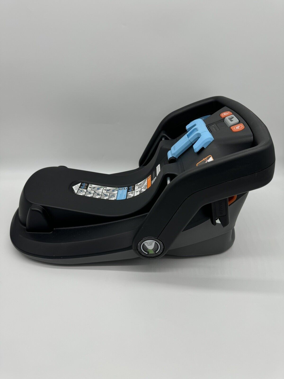 NEW UPPABABY MESA INFANT CAR SEAT BASE MESA & MESA V2 0262