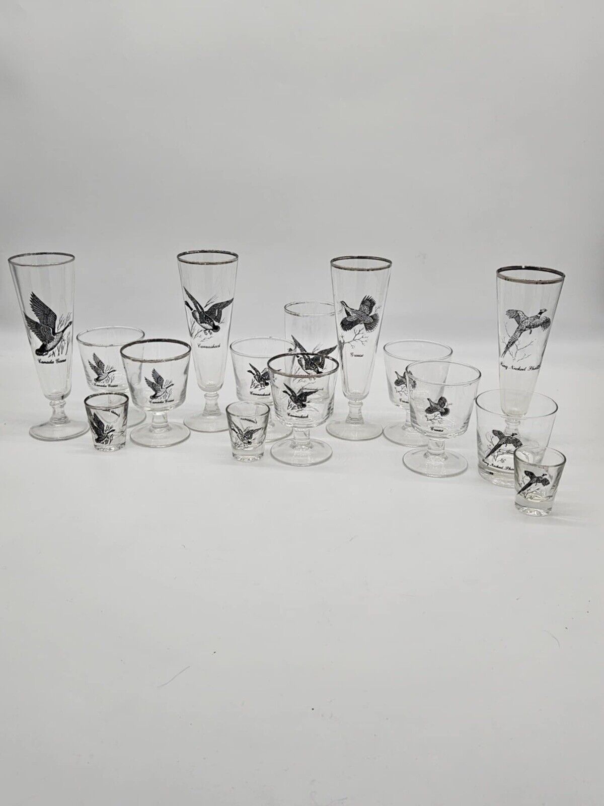 LOT OF 15 Vintage Federal Game Bird Barware Glasses