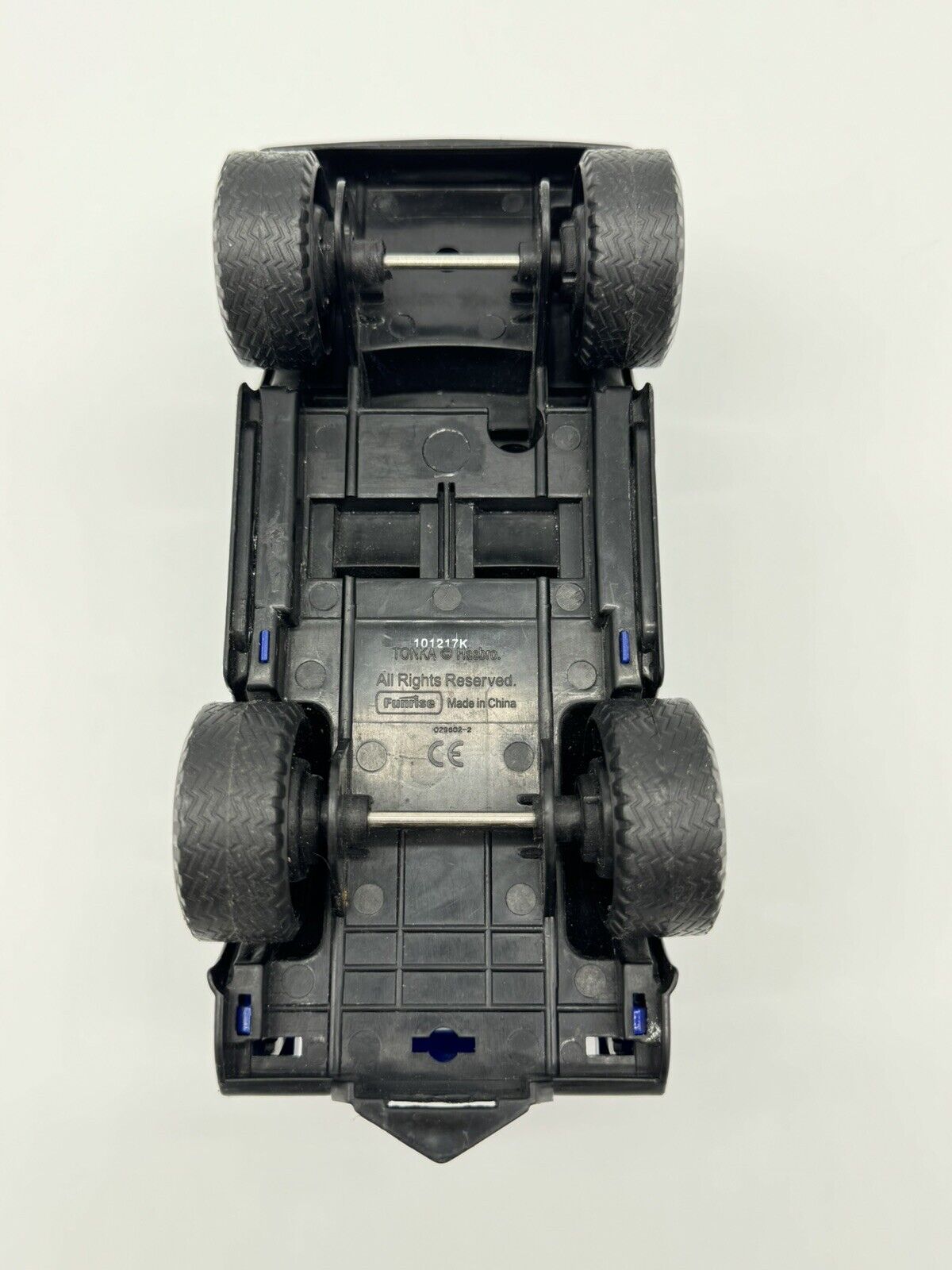 Funrise Hasbro Tonka 8.25" Extended Cab Blue Wave Graphic Pickup Truck Toy