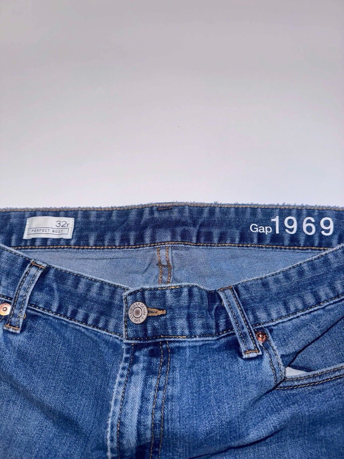 GAP 1969 Perfect Boot Men’s Sz 32R jeans