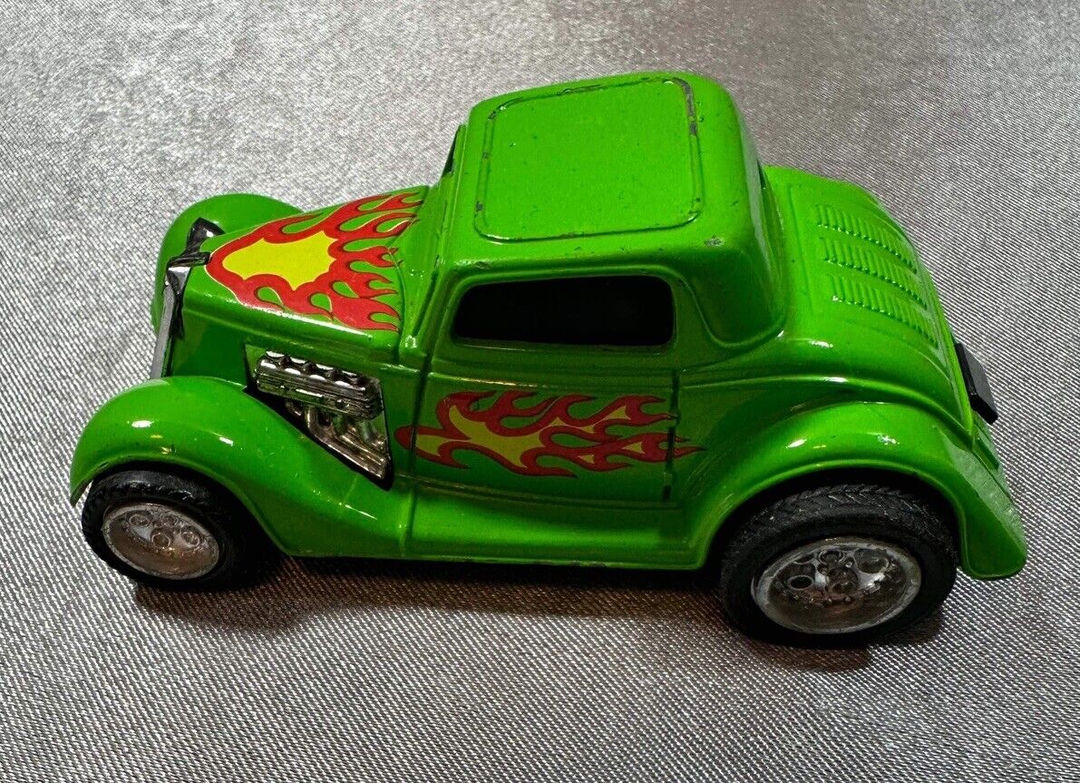 one vintage "ARCO" mattel '33 ford free wheeling car